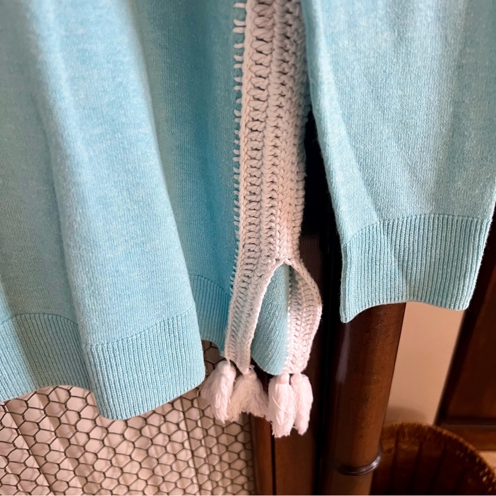 Lilly Pulitzer Sweater - Picture 3 of 6